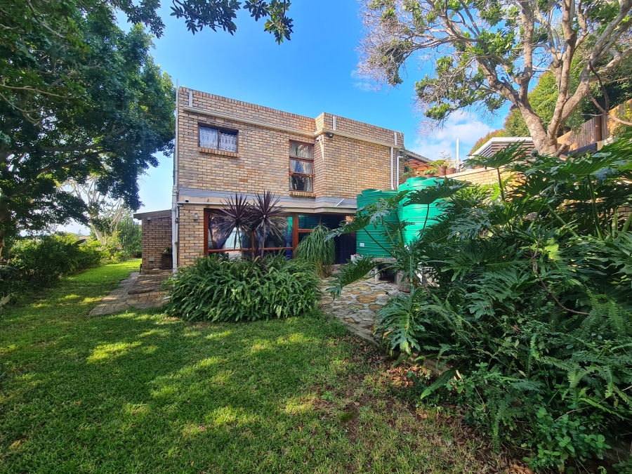 4 Bedroom Property for Sale in Ferreira Town Eastern Cape